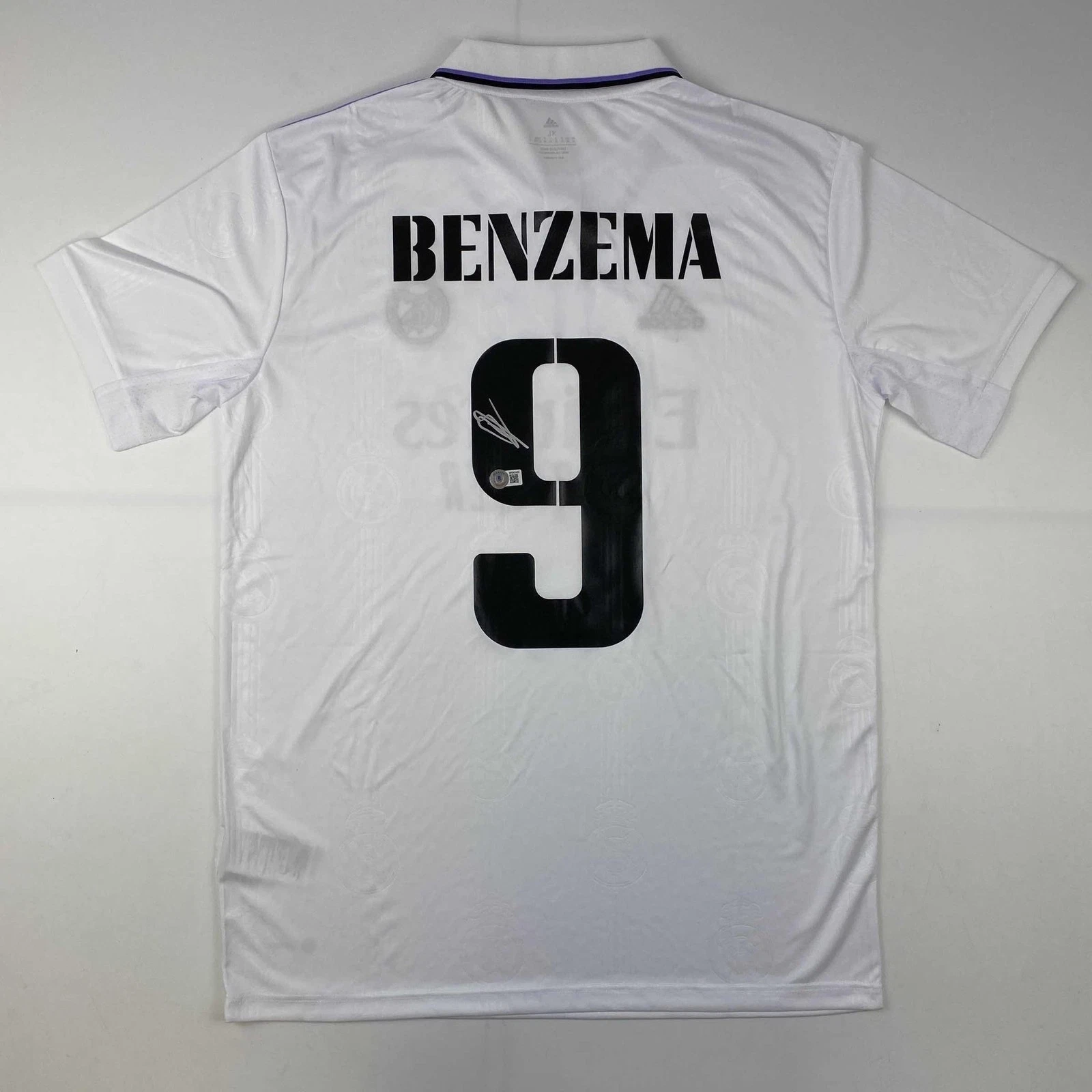 Autographed/Signed Karim Benzema Real Madrid 2022-23 White Jersey BAS COA