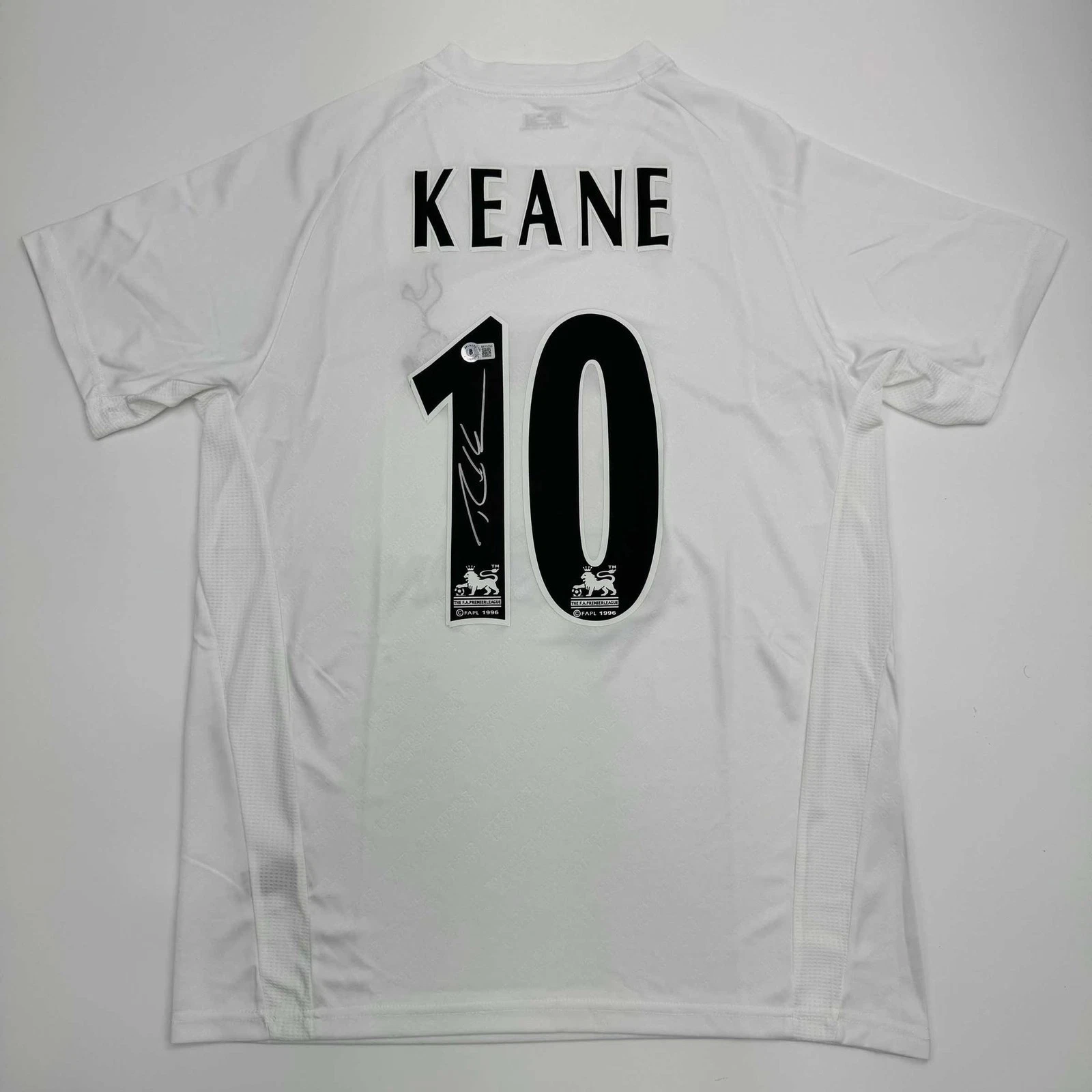 Autographed/Signed Robbie Keane Tottenham White Jersey Beckett BAS COA