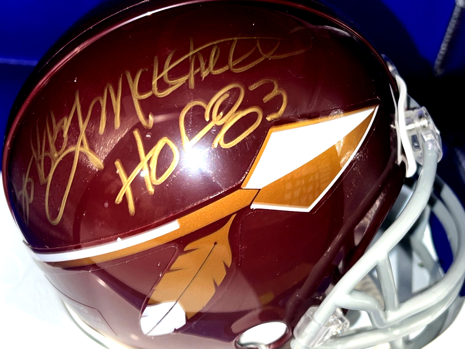 BOBBY MITCHELL WASHINGTON REDSKINS HOF 83 SIGNED THROWBACK MINI HELMET