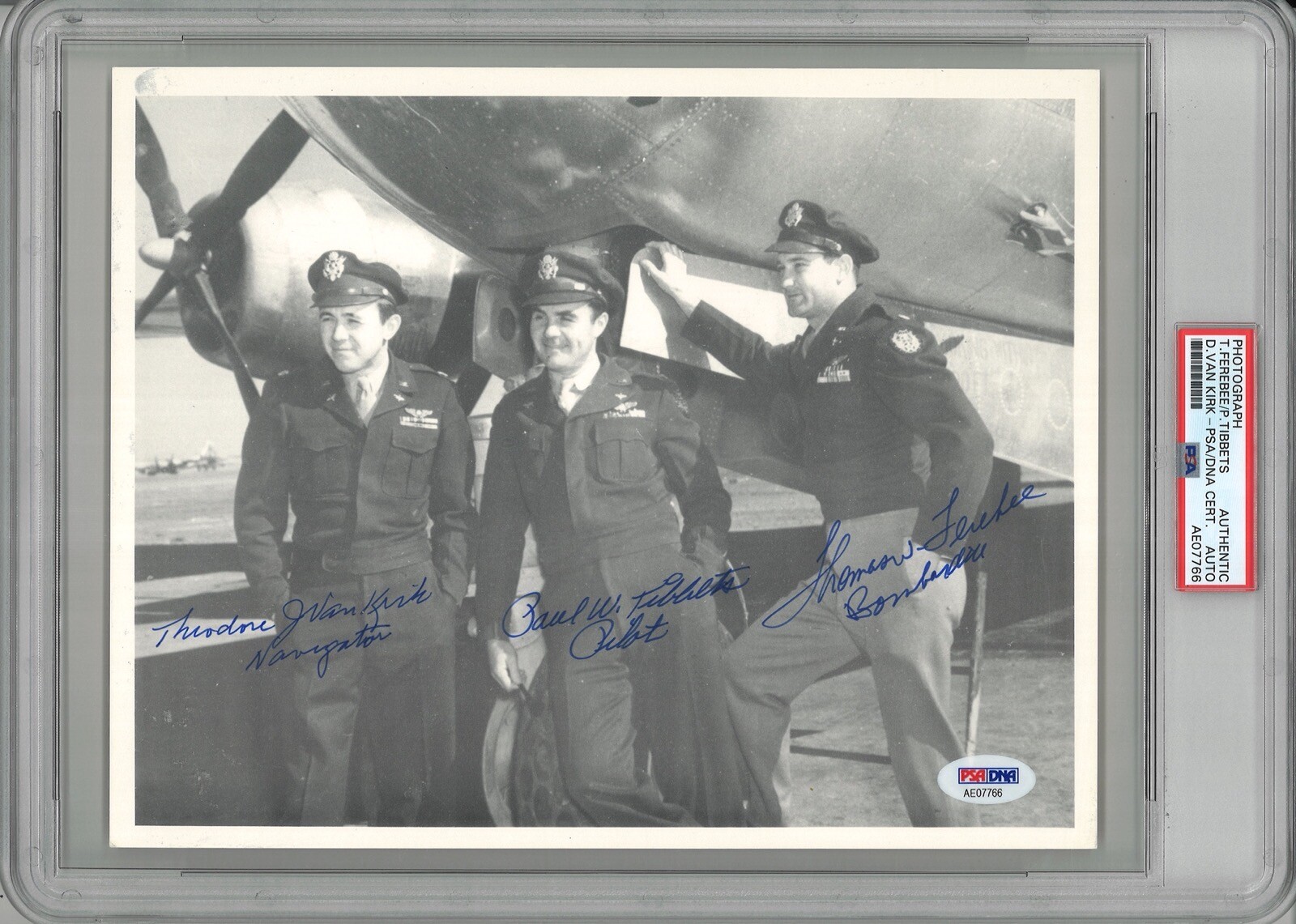 ENOLA GAY CREW MULTI SIGNED 8X10 PSA DNA AE07766 (D) WWII ATOMIC BOMB CREW X3
