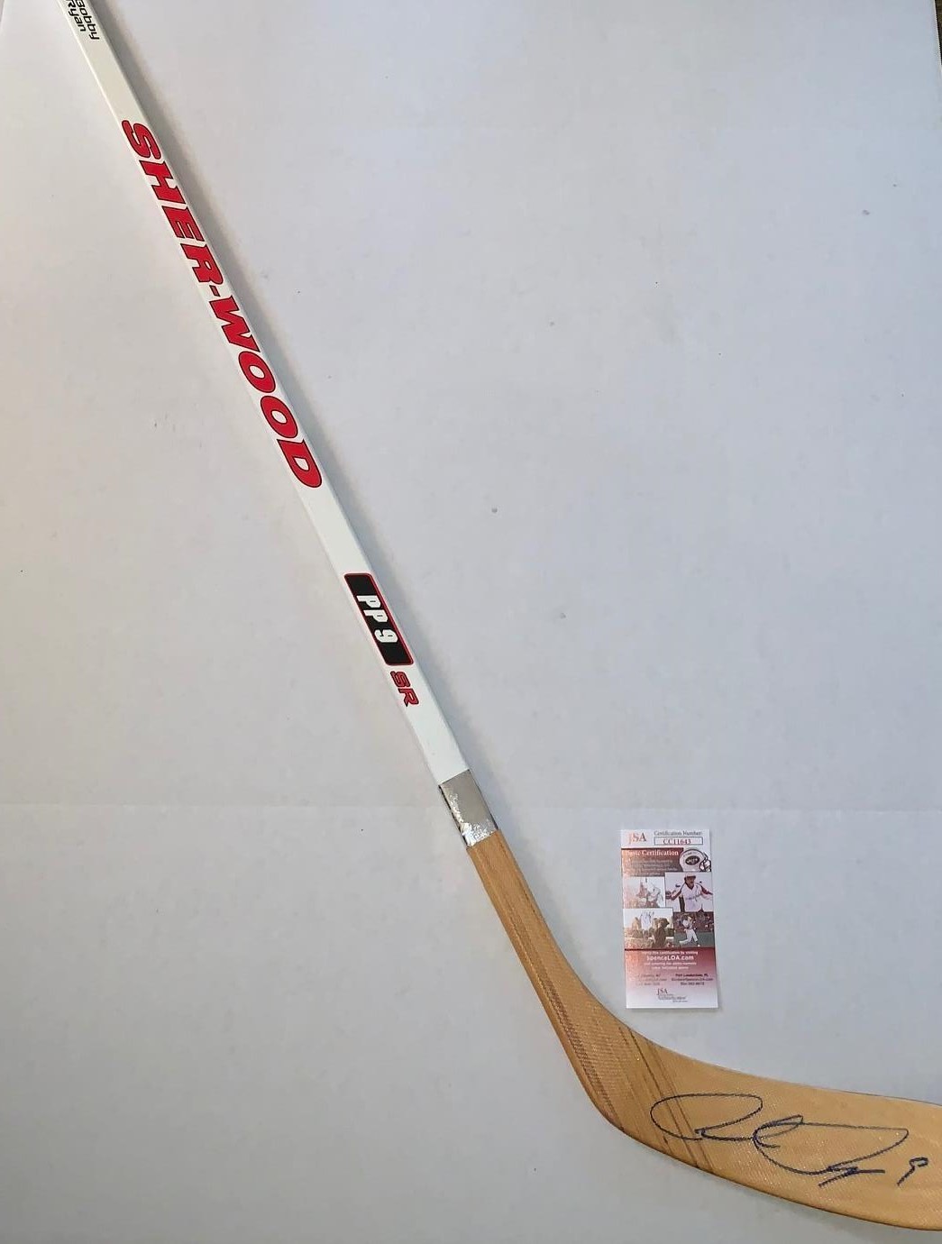 Bobby Ryan Ottawa Senators signed F/S Full Size Stick Sher-Wood Ryan Model JSA