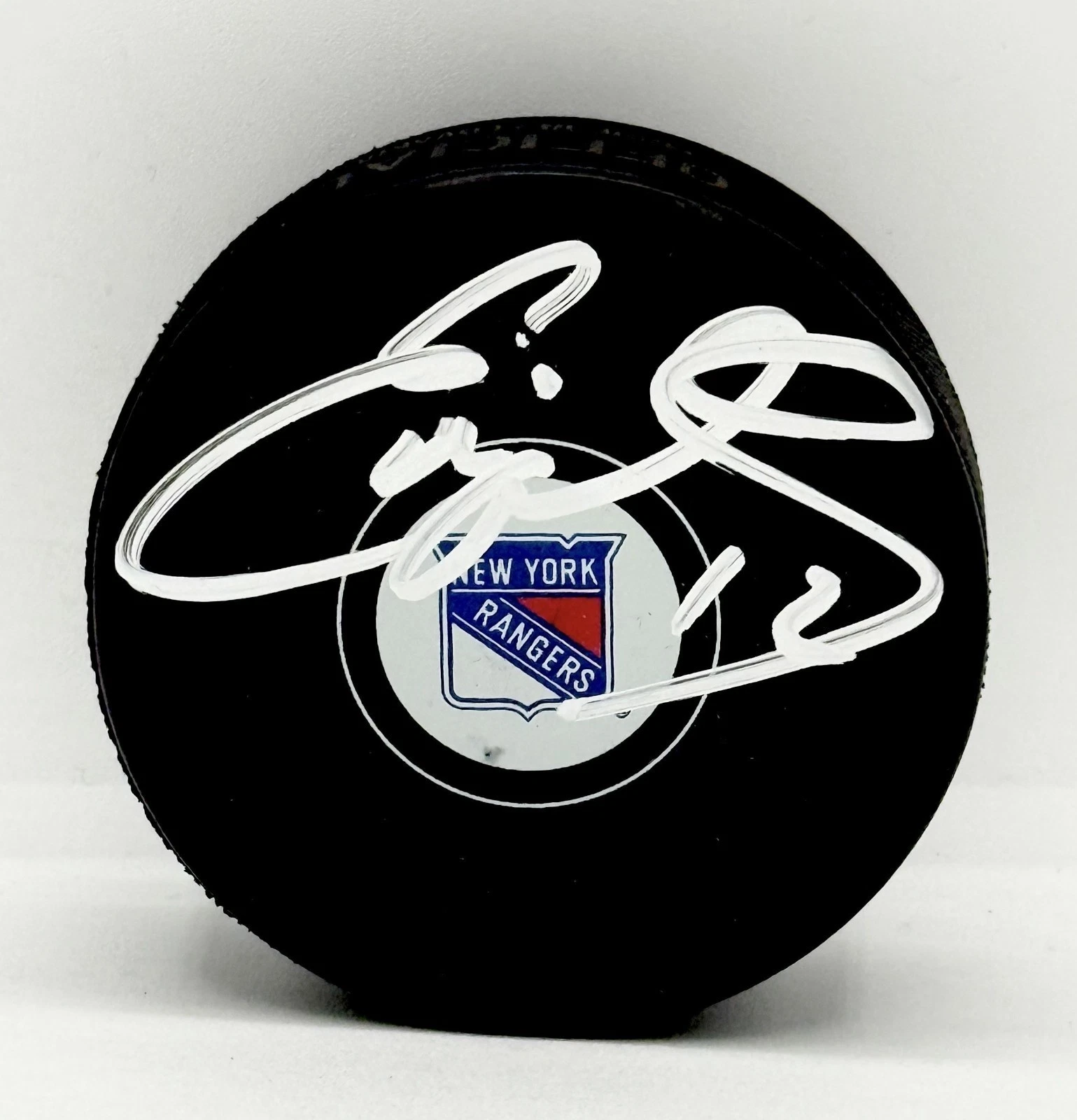 Eddie Olczyk signed New York Rangers Logo Puck autographed JSA Witnessed