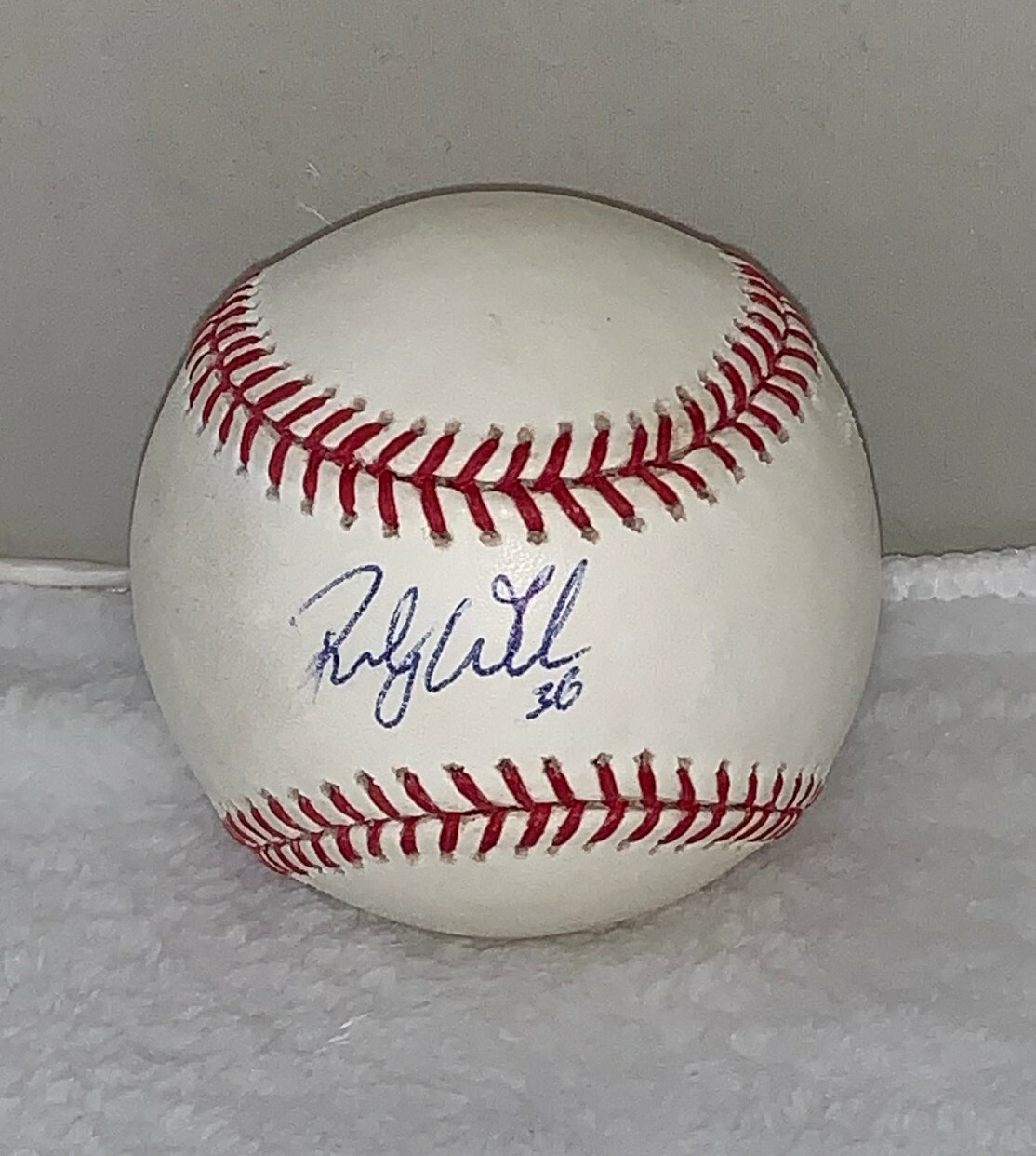 Randy Wells Chicago Cubs signed MLB Baseball Ball autographed