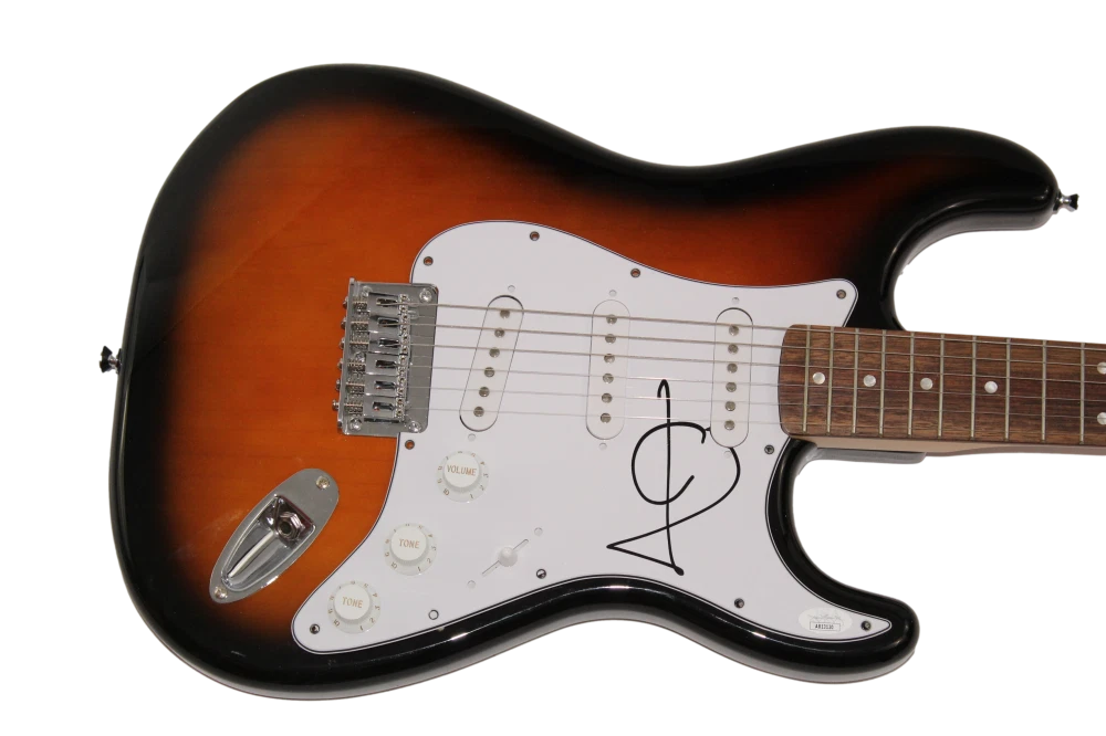 JULIAN CASABLANCAS SIGNED AUTOGRAPH FENDER ELECTRIC GUITAR - THE STROKES JSA COA