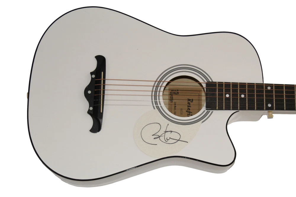 PRESIDENT BARACK OBAMA SIGNED AUTOGRAPH FULL SIZE ACOUSTIC GUITAR - RARE JSA COA