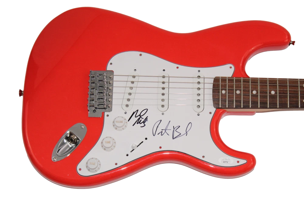 PETER BUCK & MIKE MILLS SIGNED AUTOGRAPH FENDER ELECTRIC GUITAR REM W/ JSA COA