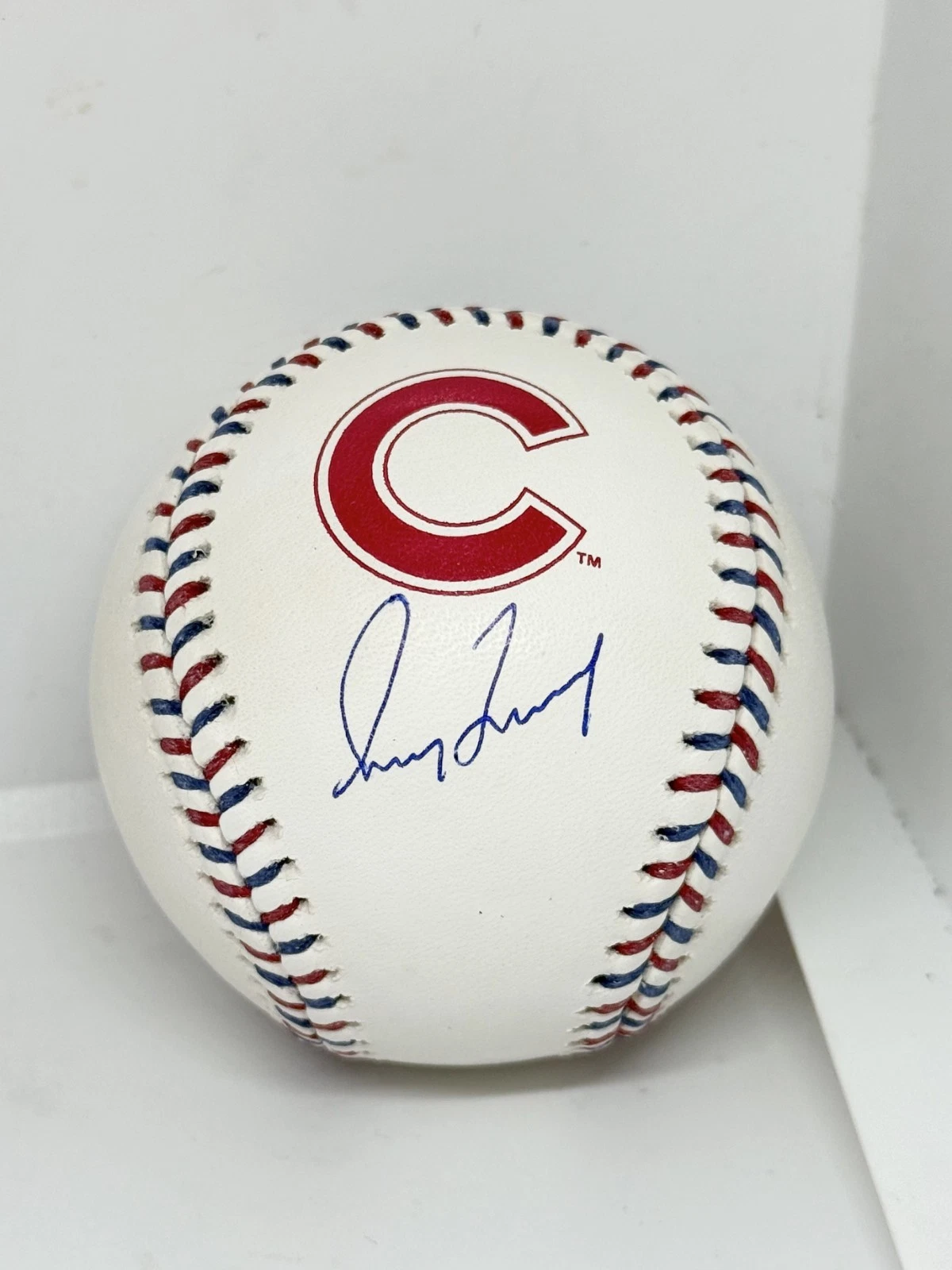 Greg Maddux signed Chicago Cubs Logo Baseball Ball Beckett Witnessed