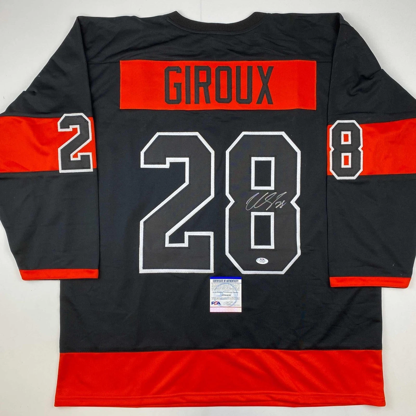 Autographed/Signed Claude Giroux Philadelphia Black Jersey PSA/DNA COA