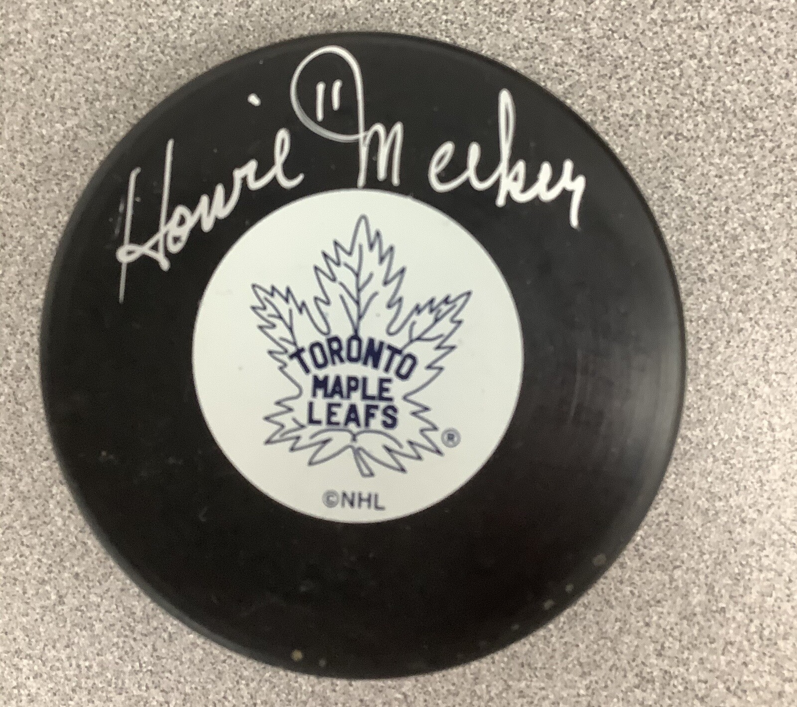 Howie Meeker Signed Puck Hockey NHL Autograph JSA Toronto Maple Leafs #11 HOF