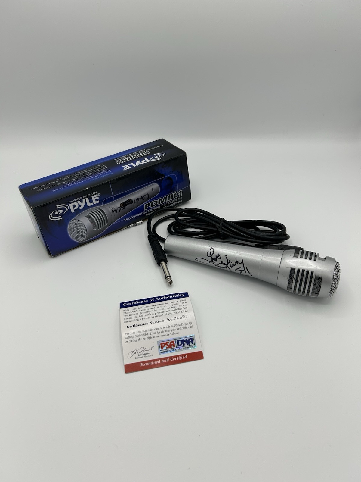 LINDSAY ELL SIGNED MICROPHONE COUNTRY SUPERSTAR SHUT ME UP RARE PSA/DNA COA