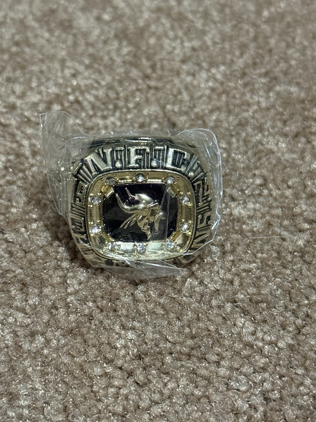Minnesota Vikings 1974 NFC Champions Chuck Foreman Replica Ring Gold Fan NFL