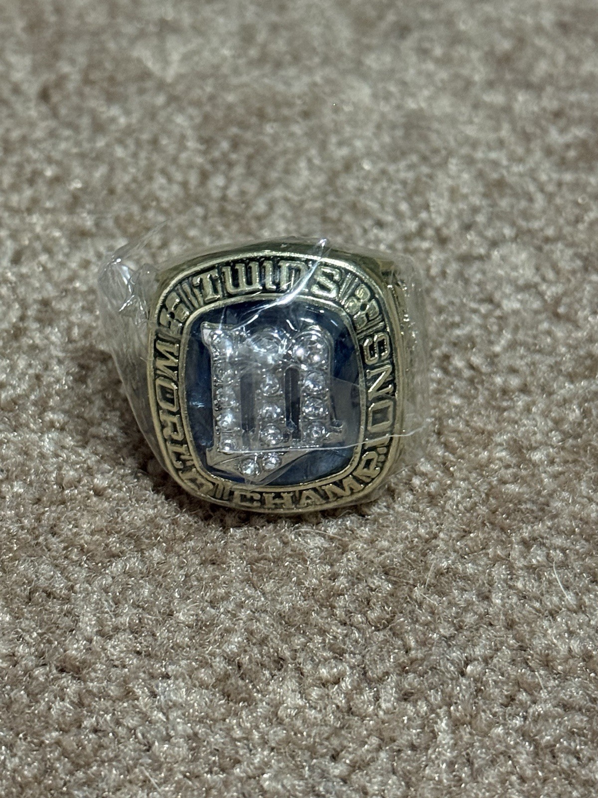 Minnesota Twins 1987 World Series Champions Frank Viola Replica Ring Gold Fan