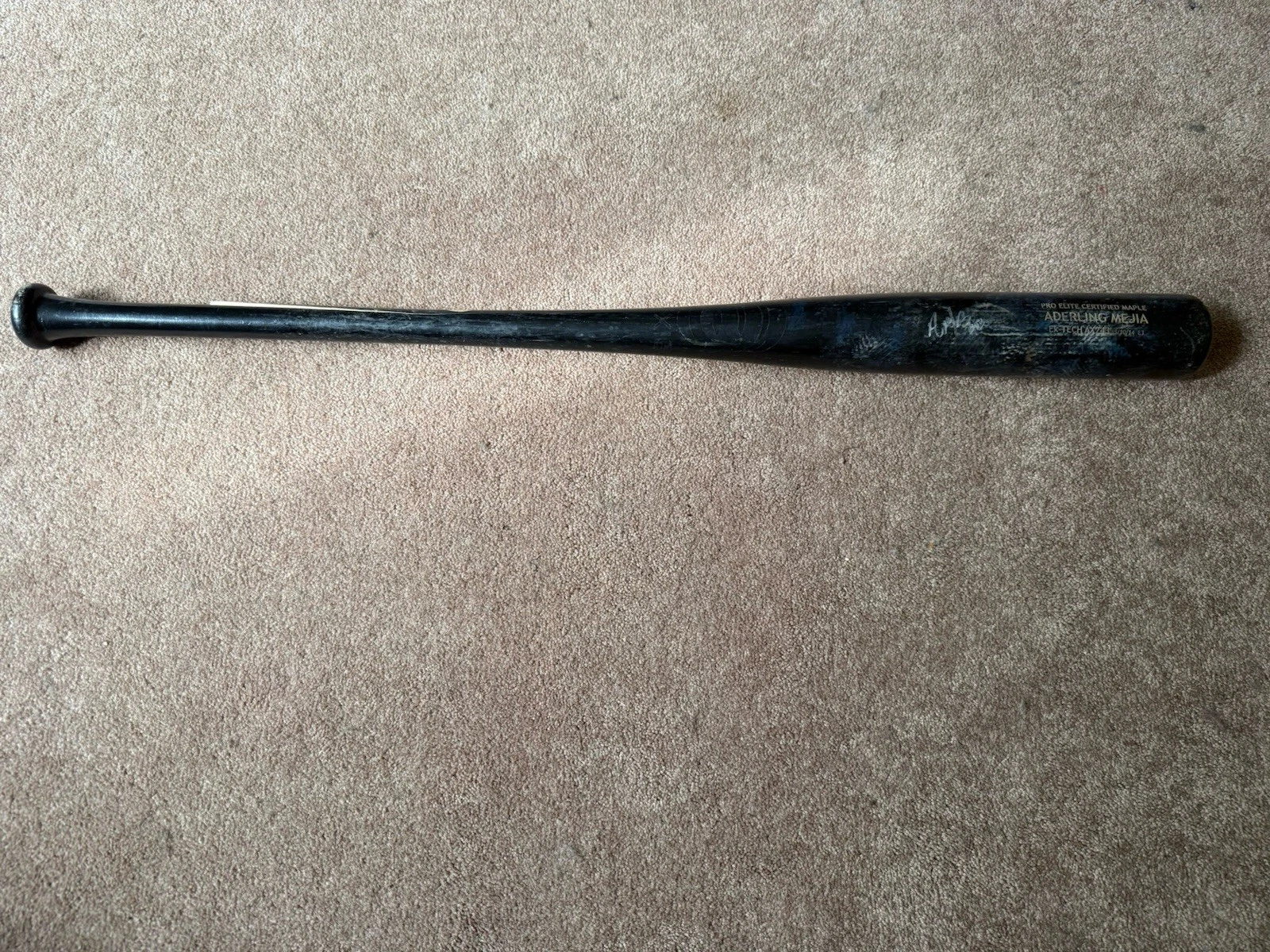 Aderlin Mejia Signed Used Cracked Axis Bat Pro Elite Maple AX243 5/10/14
