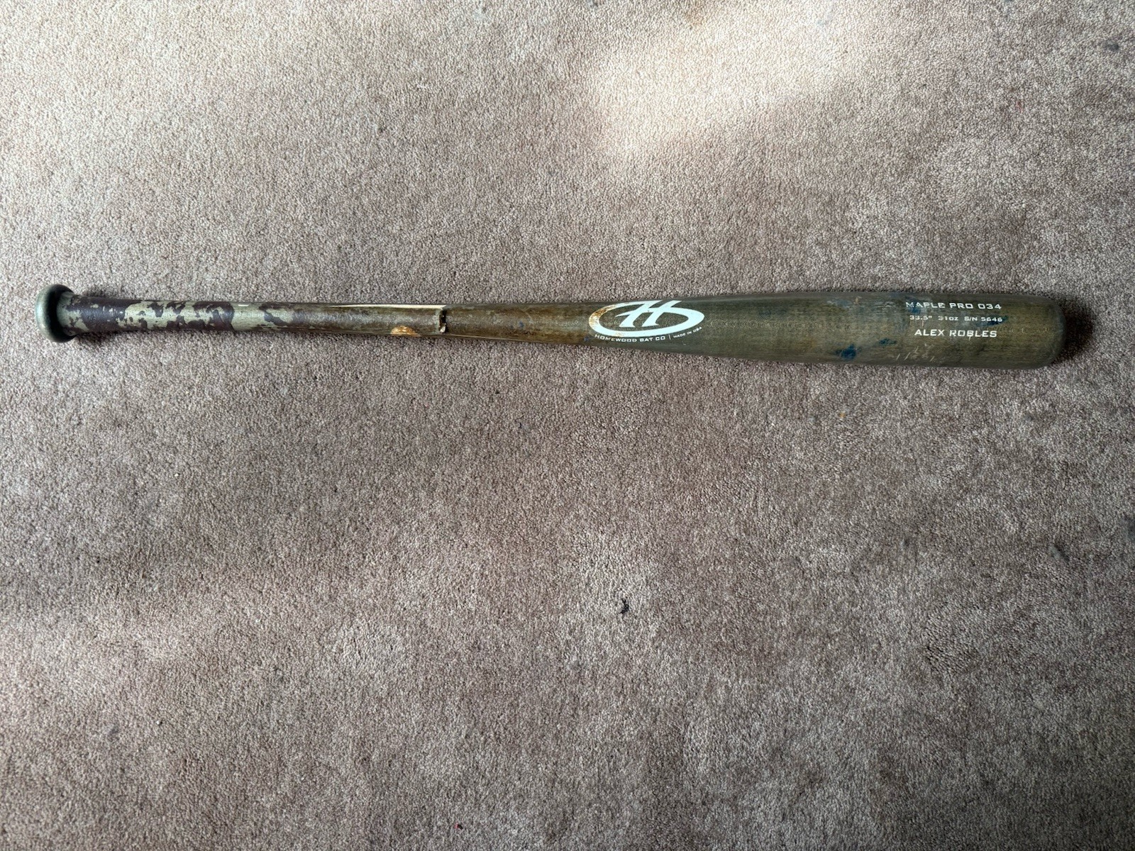 Alex Robles Game Used Cracked Homewood Bat Co Maple Pro 034 33.5