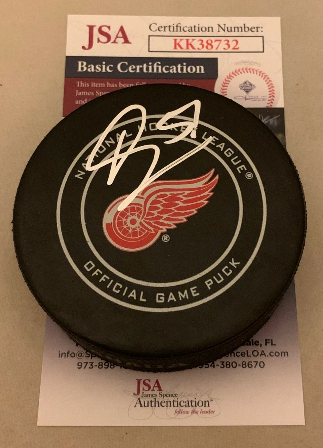 Frans Nielsen signed Detroit Red Wings Official Game Puck autographed JSA