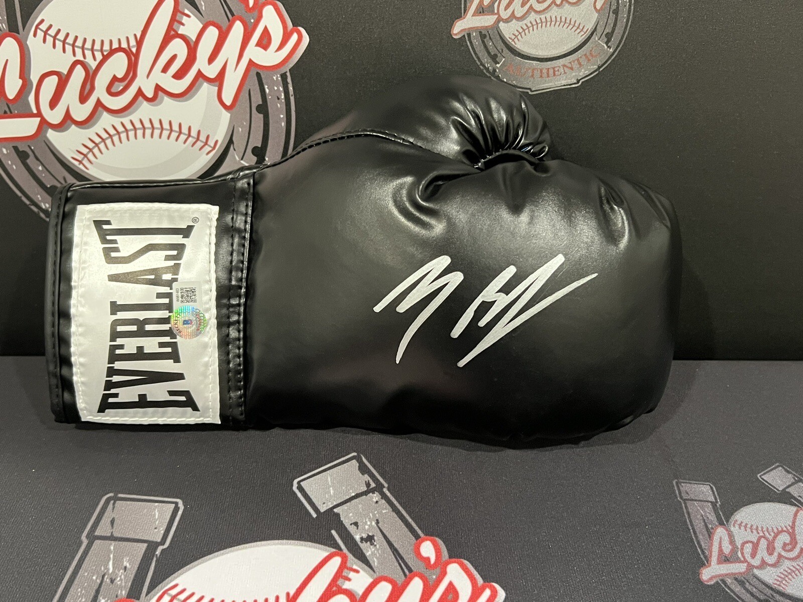 MICHAEL B JORDAN SIGNED AUTO BLACK EVERLAST BOXING GLOVE BECKETT WITNESS BAS COA COLLECTIBLE MEMORABILIA