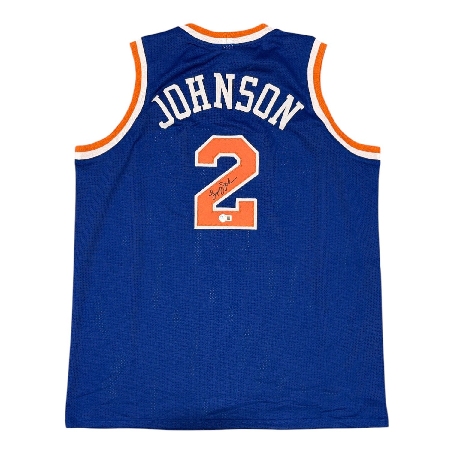 Larry Johnson Signed New York Knicks Custom Jersey Beckett Witness BAS COA