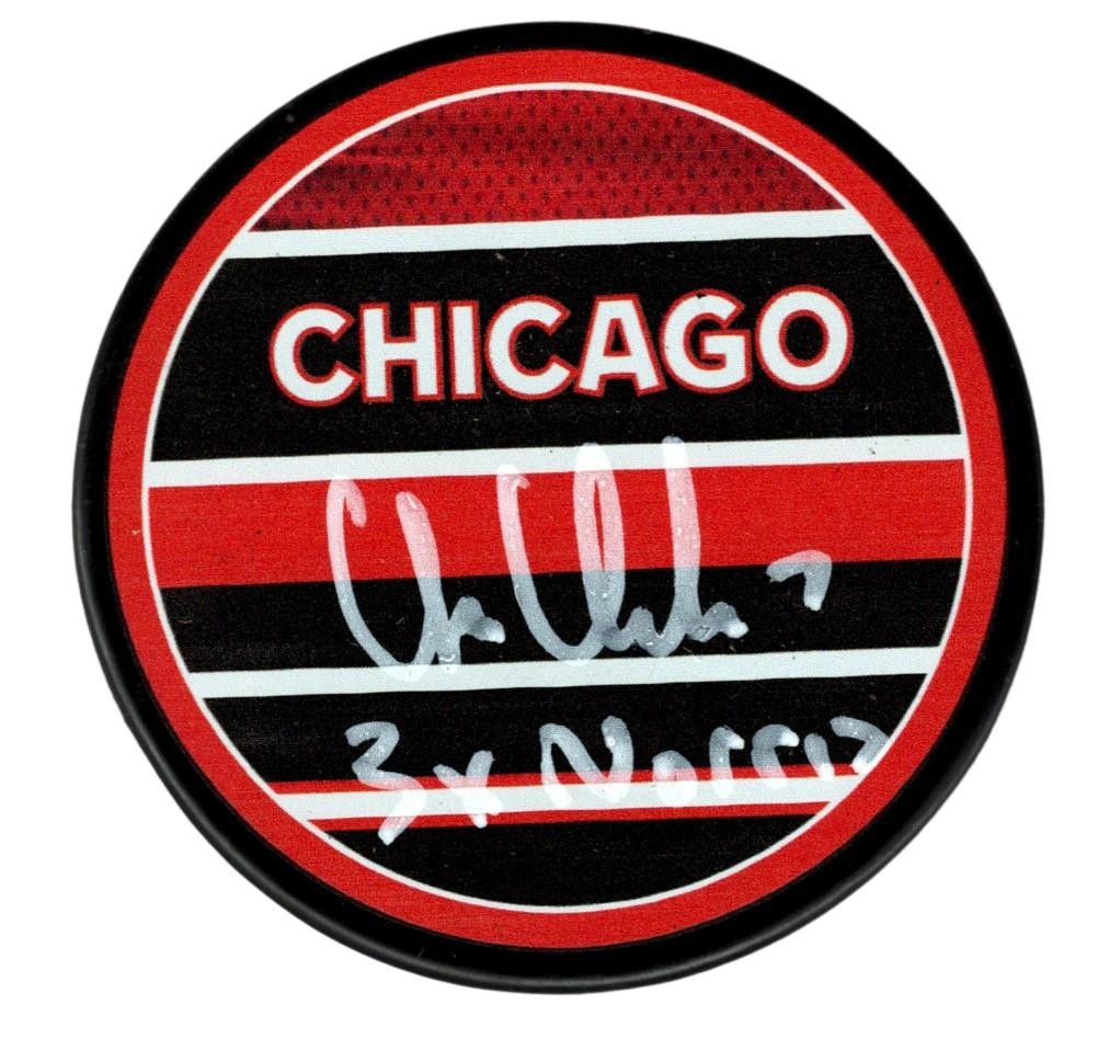 Chris Chelios Signed Blackhawks Reverse Retro Puck w 3x Norris Beckett W BAS COA