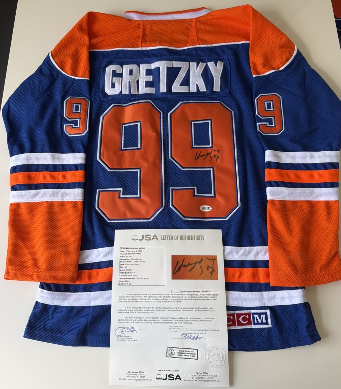 Wayne Gretzky Edmonton Oilers Autographed Jersey JSA LOA COA